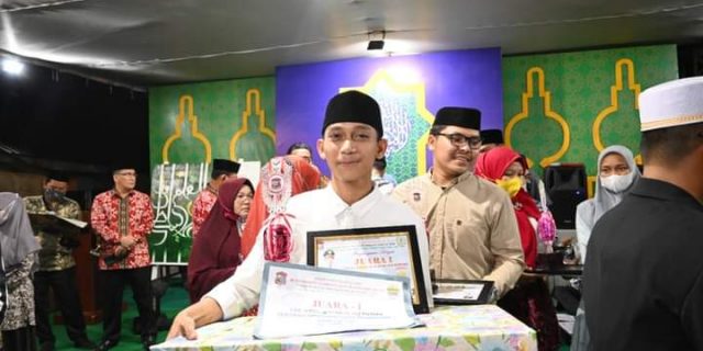 Syaifullah Fatwa Raih, Putra Plt Wali Kota Tanjungbalai Berhasil Raih Predikat Juara Hafalan 10 Juz Pada MTQN Ke-54 Kota Tanjungbalai