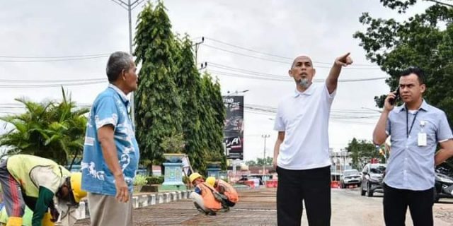 Selalu Tergenang Air Dan Bergelombang, Walikota Dumai Tinjau Perbaikan Jalan Soebrantas