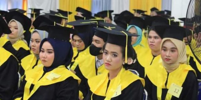 Wisuda Sarjana Dan Diploma Ke XXII Universitas Labuhan Batu (ULB) Tahun 2022