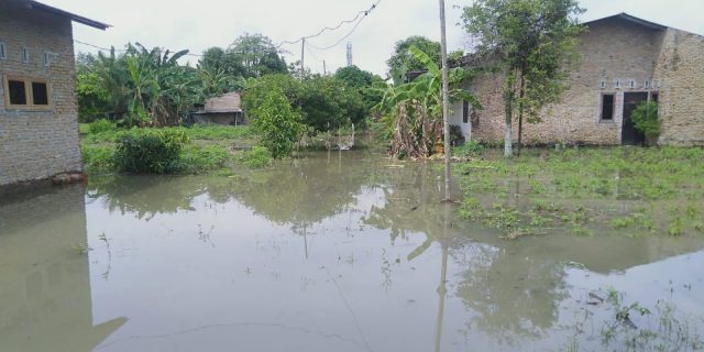 Curah Hujan Tinggi Wilayah Pemukiman Warga Dusun X Dan Dusun XI Desa Kolam Medan Terendam Banjir