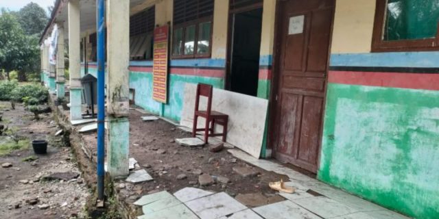 SDN 32 Podorukun Labusel Desa Tanjung Mulia Tidak Terurus Membuat Murid Jadi Bad Mood Untuk Belajar