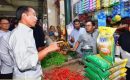 Presiden Joko Widodo Sapa Pedagang Di Pasar Gelugur Rantau Prapat