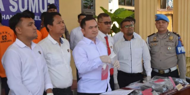 Satreskrim Polres Labusel Press Release Ungkap Kasus TP Curat Dump Truck Lintas Provinsi