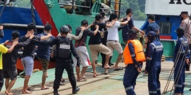 41 Napi di Semarang Dibawa ke Lapas Super Ketat Nusakambangan