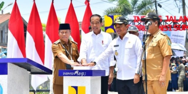 Presiden Jokowi Resmikan Pembangunan Jalan Daerah Senilai Rp868 Miliar di Sumatra Utara